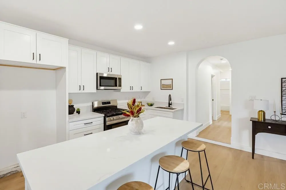 https://cdn.realtyfeed.com/cdn/127/306734293/ff06382c0fe7466acfd35a5435bec8e4.webp