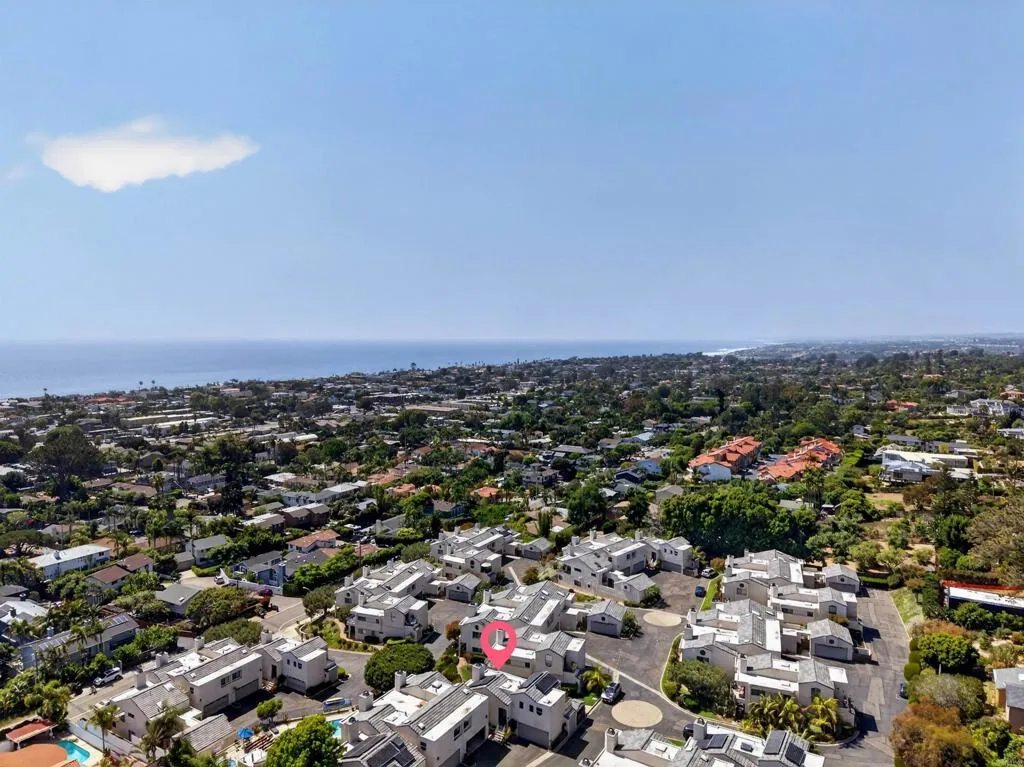 https://cdn.realtyfeed.com/cdn/127/306734294/16dc1846309b953fb5451fc7eb75411c.webp