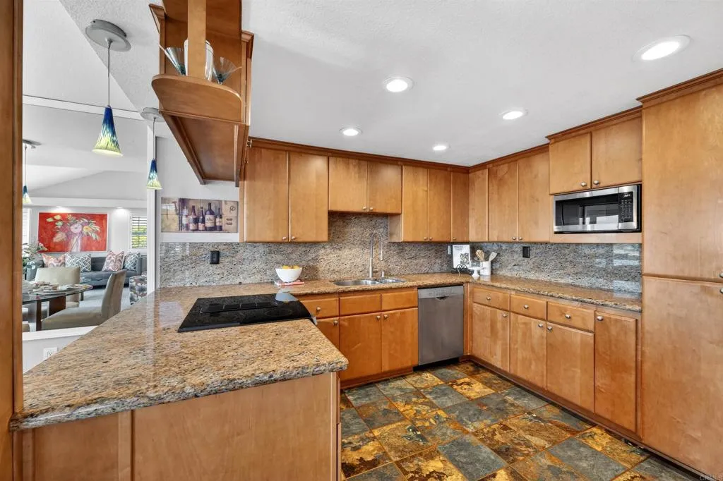 https://cdn.realtyfeed.com/cdn/127/306734294/7344c3d1a04fb25951a65ea443d257b1.webp