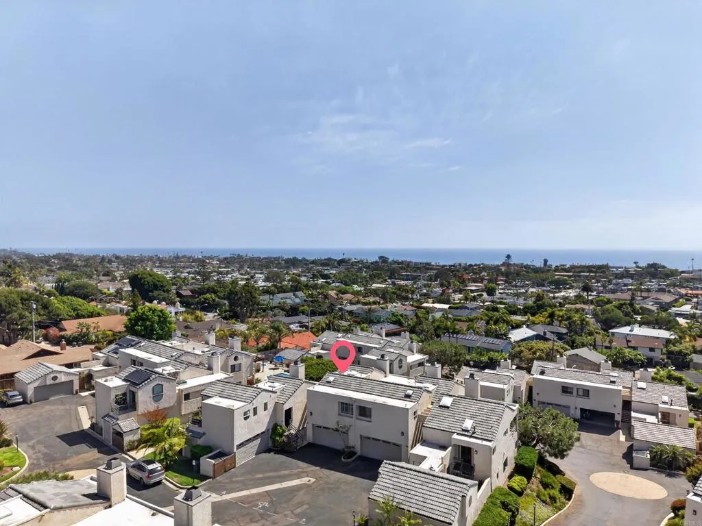https://cdn.realtyfeed.com/cdn/127/306734294/77c8100be335d0fd6a016f726650dadc.webp