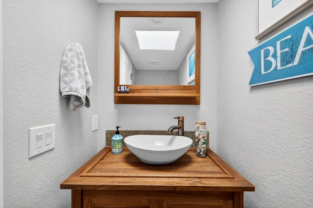 https://cdn.realtyfeed.com/cdn/127/306734294/b25b09afddda5327008e38e12e0300a4.webp