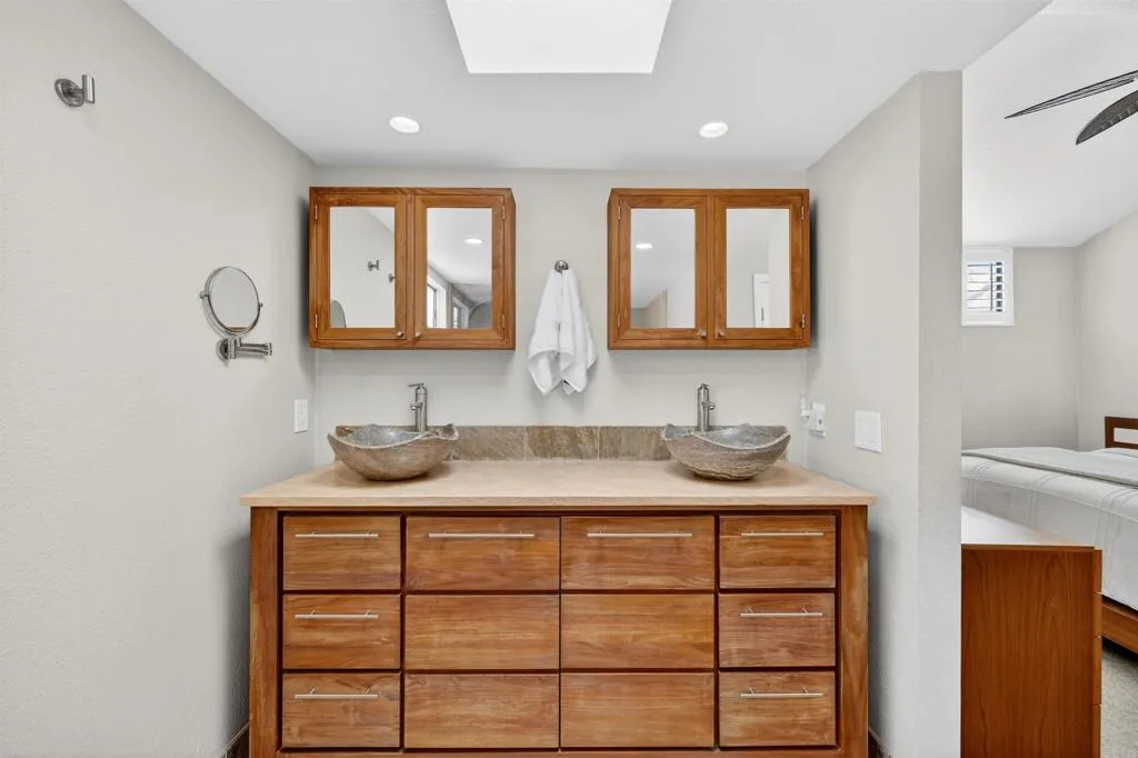 https://cdn.realtyfeed.com/cdn/127/306734294/c6aafe767a998e0cdfea223344ee2bef.webp