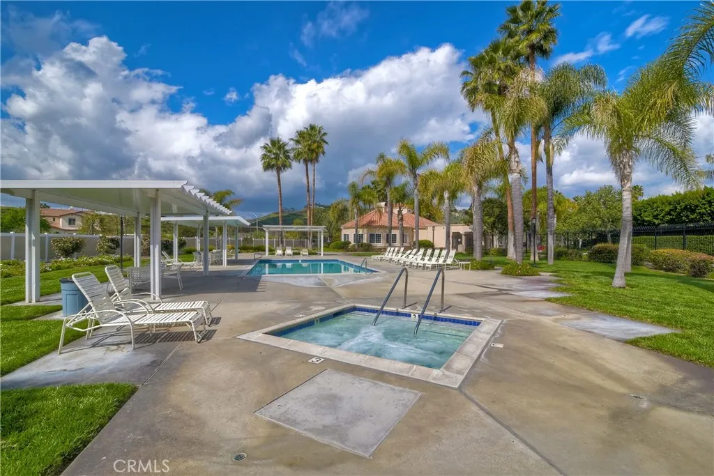 https://cdn.realtyfeed.com/cdn/127/306734297/b4a633665a3ba3a6ada56aaf9c440c1f.webp