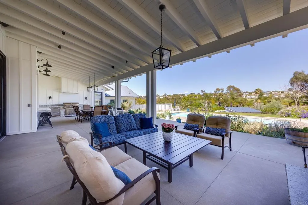 https://cdn.realtyfeed.com/cdn/127/306734311/44f848bdbf7eeead91d7139d4e7d912d.webp