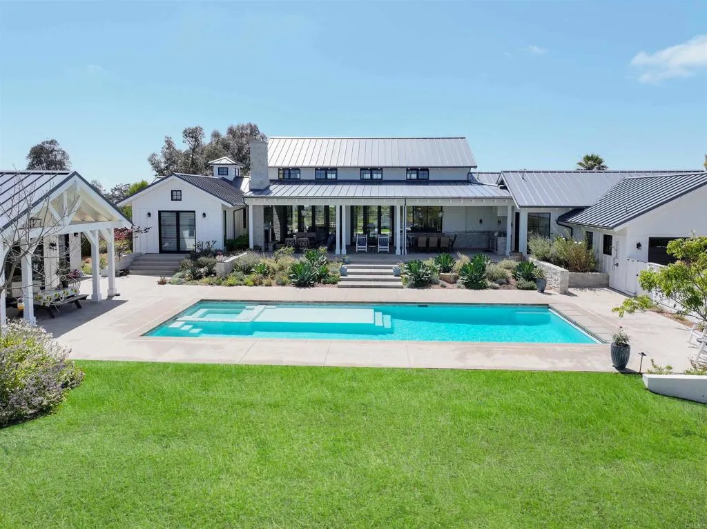 https://cdn.realtyfeed.com/cdn/127/306734311/495a8fd9dee2b0d4e9102682a8ad7333.webp