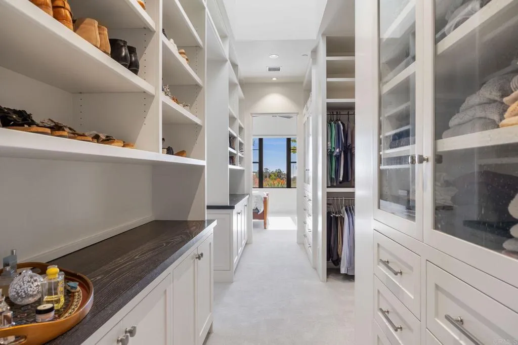 https://cdn.realtyfeed.com/cdn/127/306734311/713ad6ade73044efcde1de6bd04bb0d1.webp