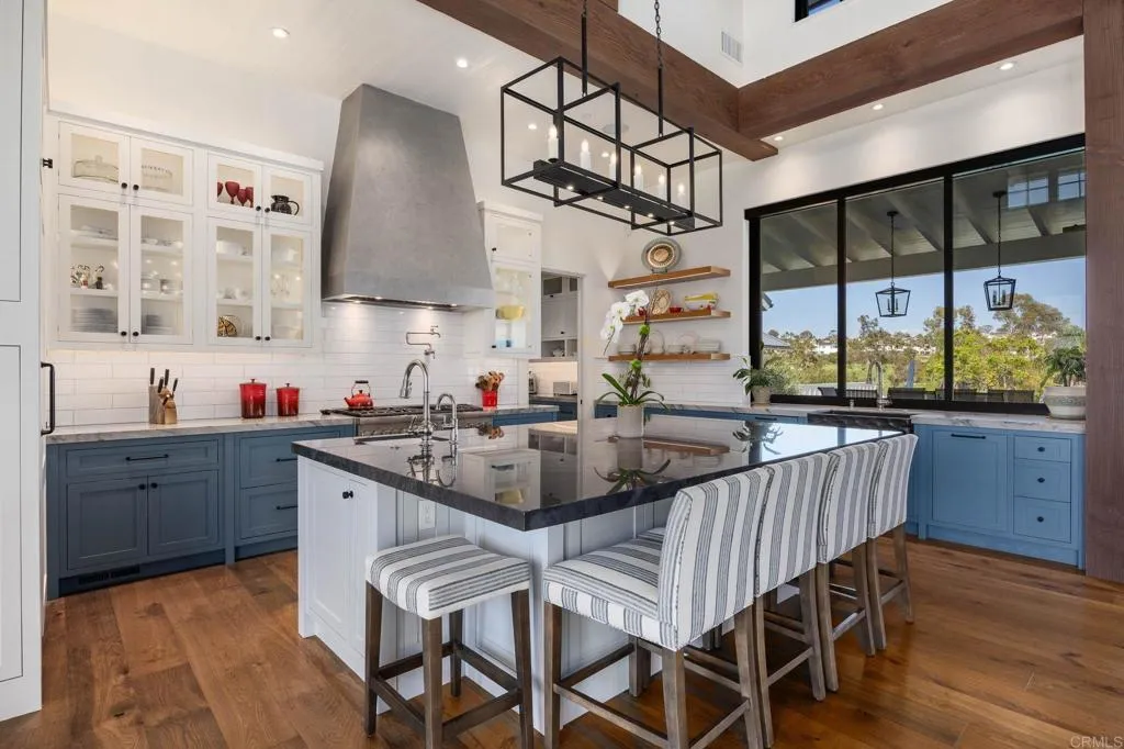 https://cdn.realtyfeed.com/cdn/127/306734311/785c1ae111b24efc51e04fc0c3216e26.webp