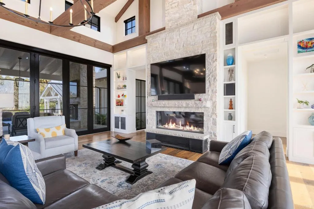 https://cdn.realtyfeed.com/cdn/127/306734311/9e495976a8a5da787a93c9b8ca9bae21.webp