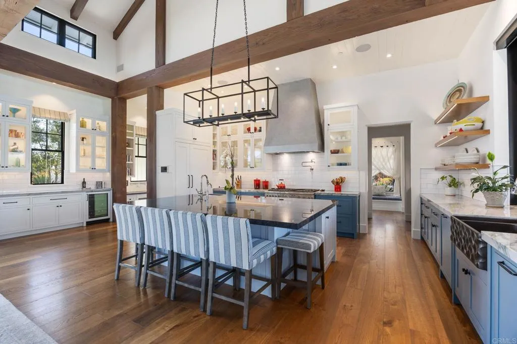 https://cdn.realtyfeed.com/cdn/127/306734311/dd403553e5b8d0555c110f26245ade33.webp