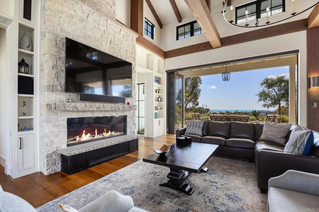 https://cdn.realtyfeed.com/cdn/127/306734311/e76e69d7232abb9a9becb9eeced33449.webp