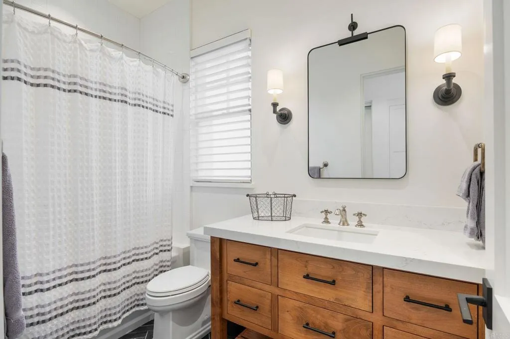 https://cdn.realtyfeed.com/cdn/127/306734311/f04bef6ac1e357cf7db215420c763b5e.webp