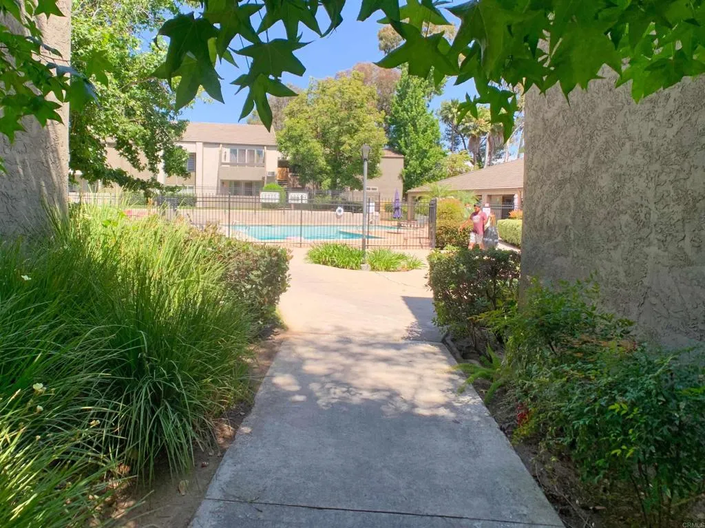 https://cdn.realtyfeed.com/cdn/127/306734344/7ea9722761ce18c698cd25d88af783ea.webp