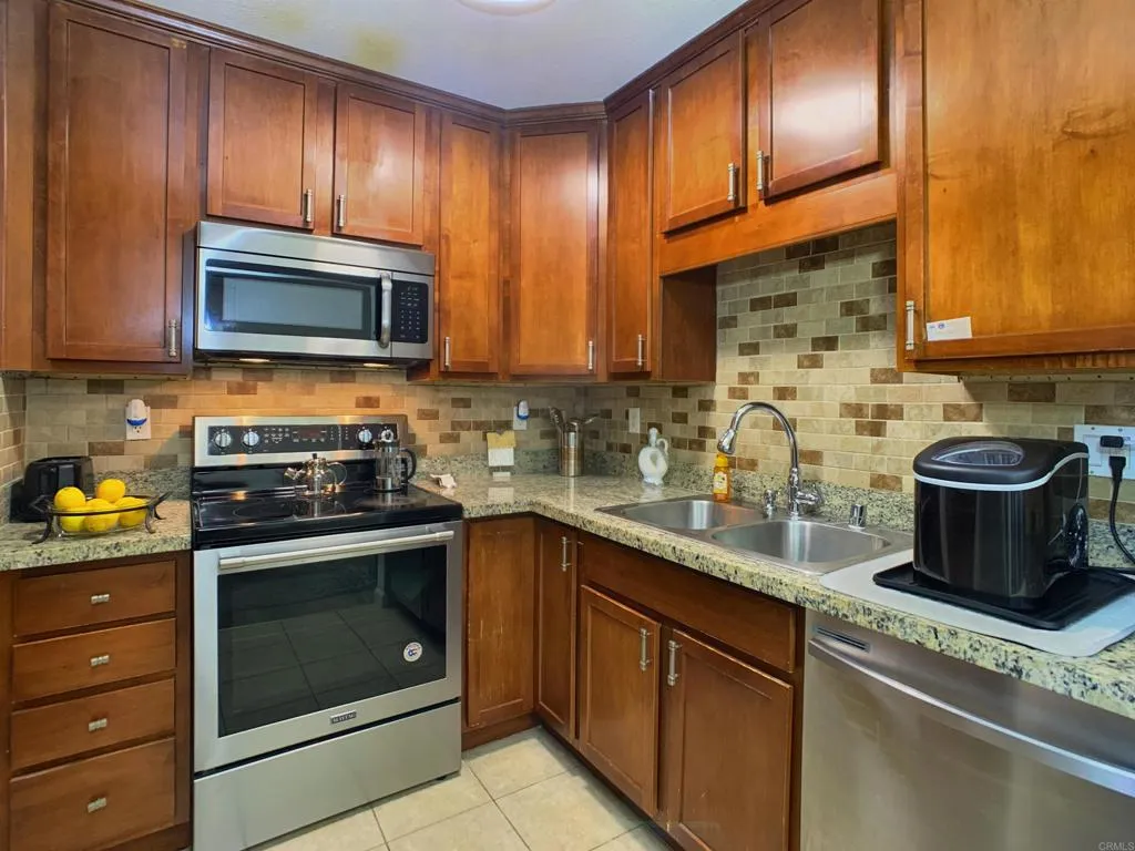 https://cdn.realtyfeed.com/cdn/127/306734344/ded84749bdf79e0bcc44682afb27a2bc.webp