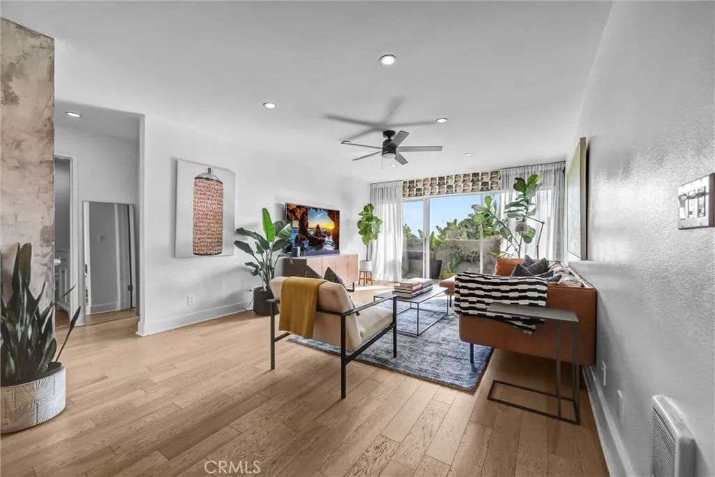 West Hollywood, CA 90069