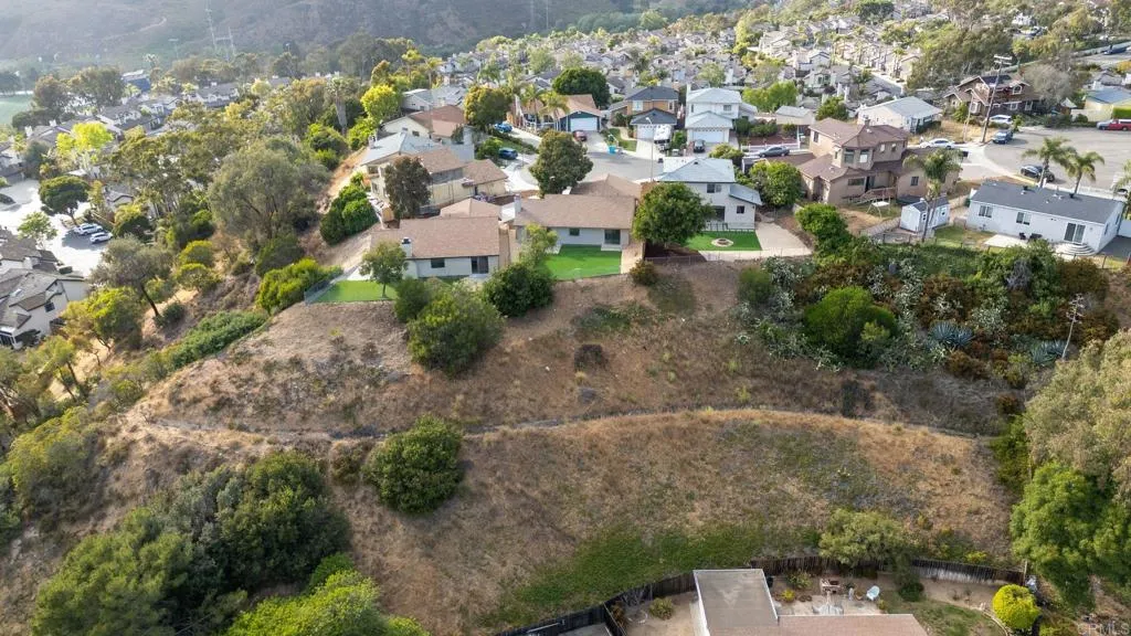 https://cdn.realtyfeed.com/cdn/127/306734380/1f06dc085633b7e920bd8bd2a358a925.webp