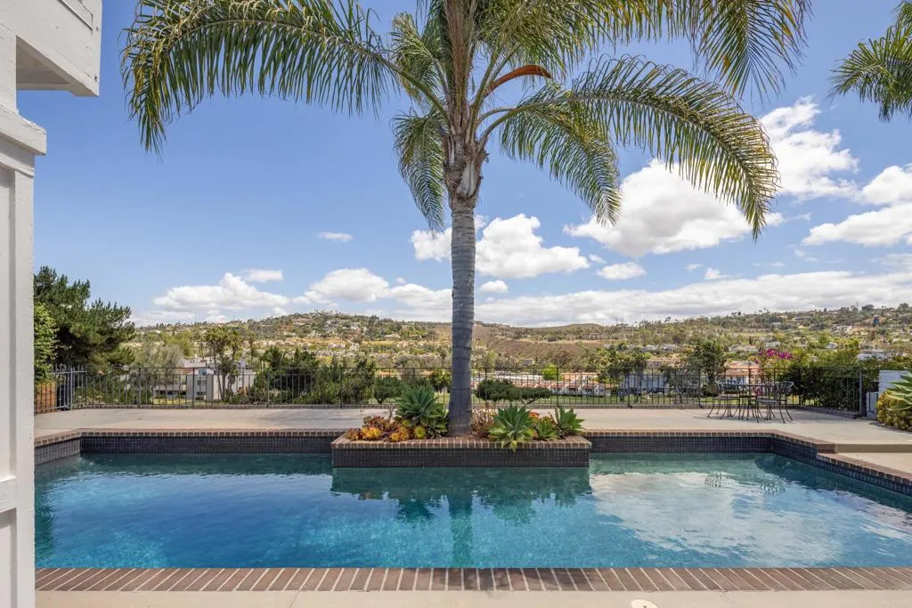 https://cdn.realtyfeed.com/cdn/127/306734434/50d5096974609de02892e4cde66c5750.webp
