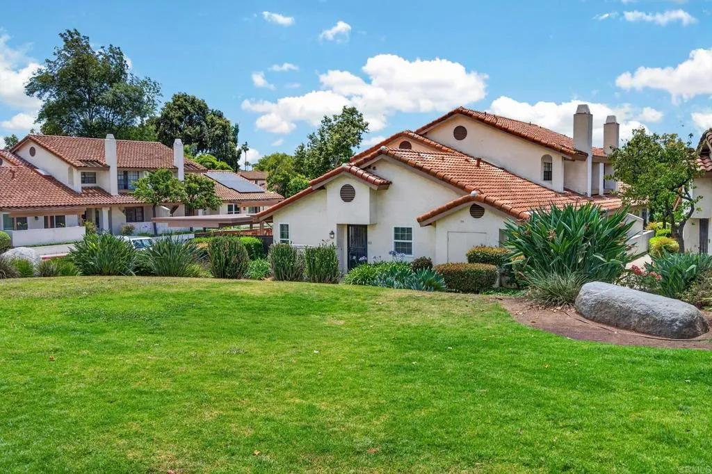 https://cdn.realtyfeed.com/cdn/127/306734506/6115bac1f95ec0b969efb306f27edc40.webp