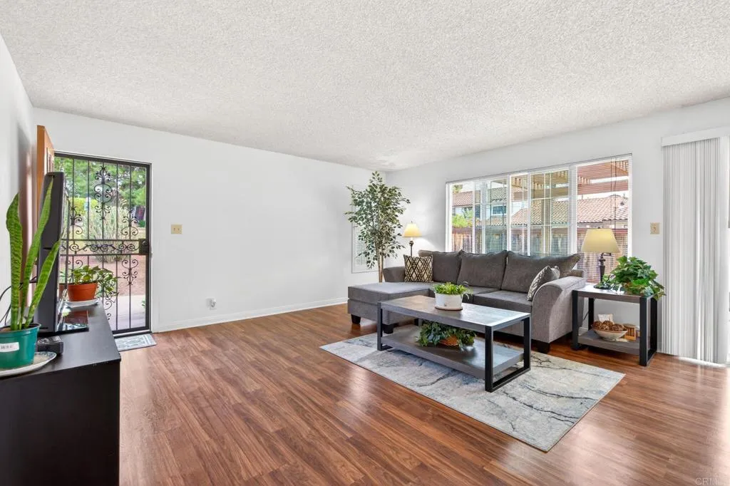 https://cdn.realtyfeed.com/cdn/127/306734506/80930cb95397fe312b8c63d6bea6c7a1.webp
