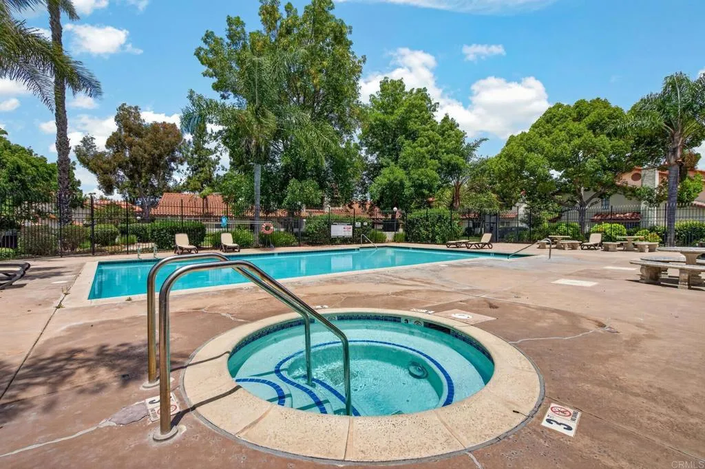 https://cdn.realtyfeed.com/cdn/127/306734506/c0e34697d2d03450215e2db709d70e52.webp