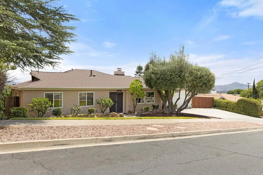 https://cdn.realtyfeed.com/cdn/127/306734507/6316db29a8f2cf9f6d098abfe2f83bc1.webp