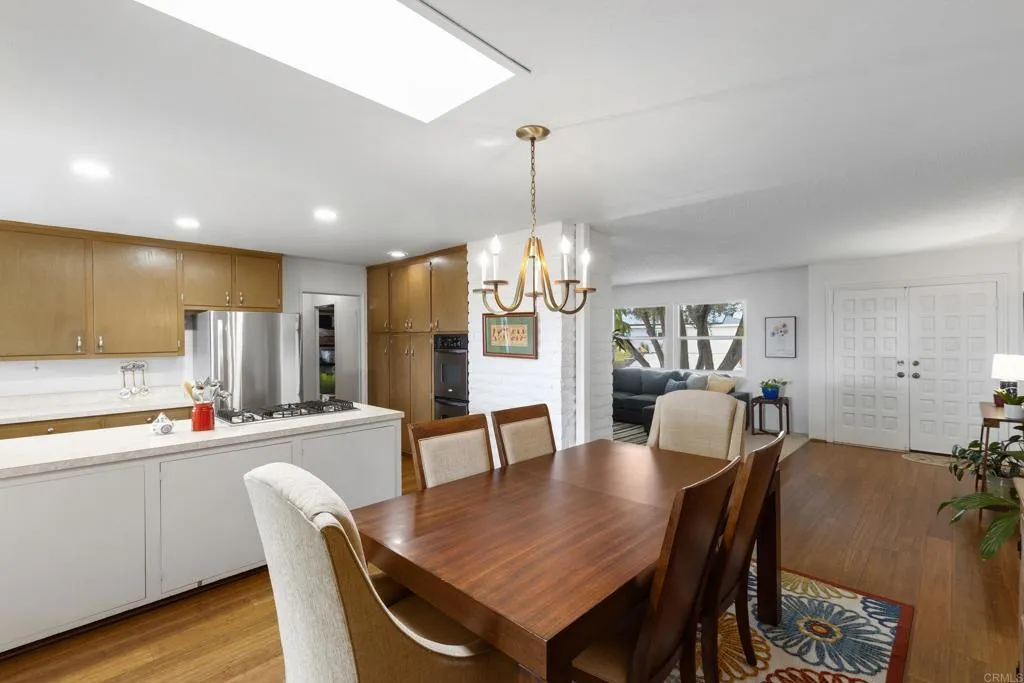https://cdn.realtyfeed.com/cdn/127/306734507/680678393bf748e94ee78215e3e7f0d8.webp