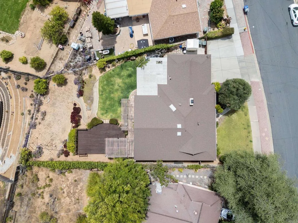 https://cdn.realtyfeed.com/cdn/127/306734507/a994c8196547f3e0566bbba7f2302d6c.webp