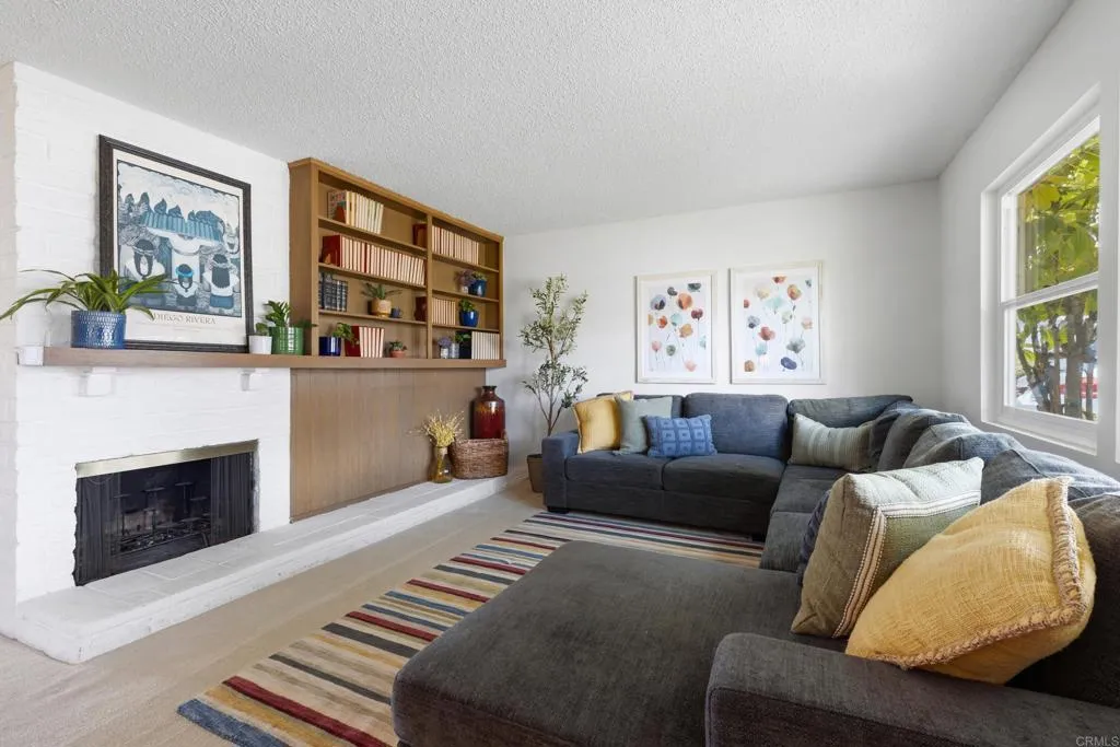https://cdn.realtyfeed.com/cdn/127/306734507/c706f2142493ee1289496d131d4d09f5.webp