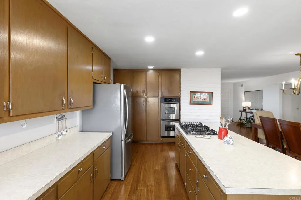 https://cdn.realtyfeed.com/cdn/127/306734507/dc2a5a4e3e39c801b52389280f9743b6.webp