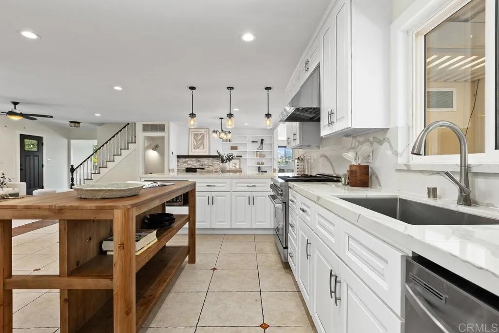 https://cdn.realtyfeed.com/cdn/127/306734510/58760a7dd7f969e69673a732350e8855.webp