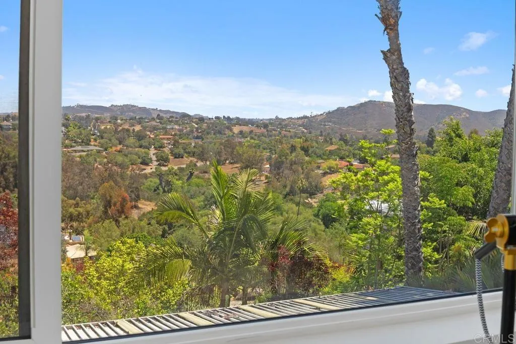 https://cdn.realtyfeed.com/cdn/127/306734510/5d2972011869c2d27b61485ce823bf9d.webp