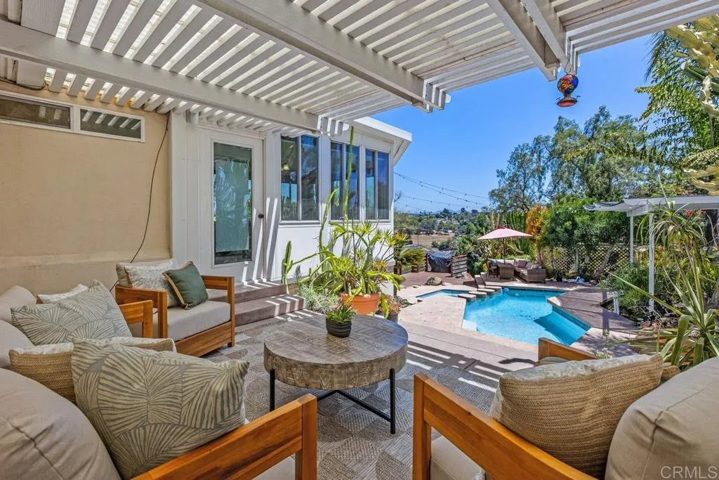 https://cdn.realtyfeed.com/cdn/127/306734510/af4164196bf35bb090bd61a657c82f97.webp