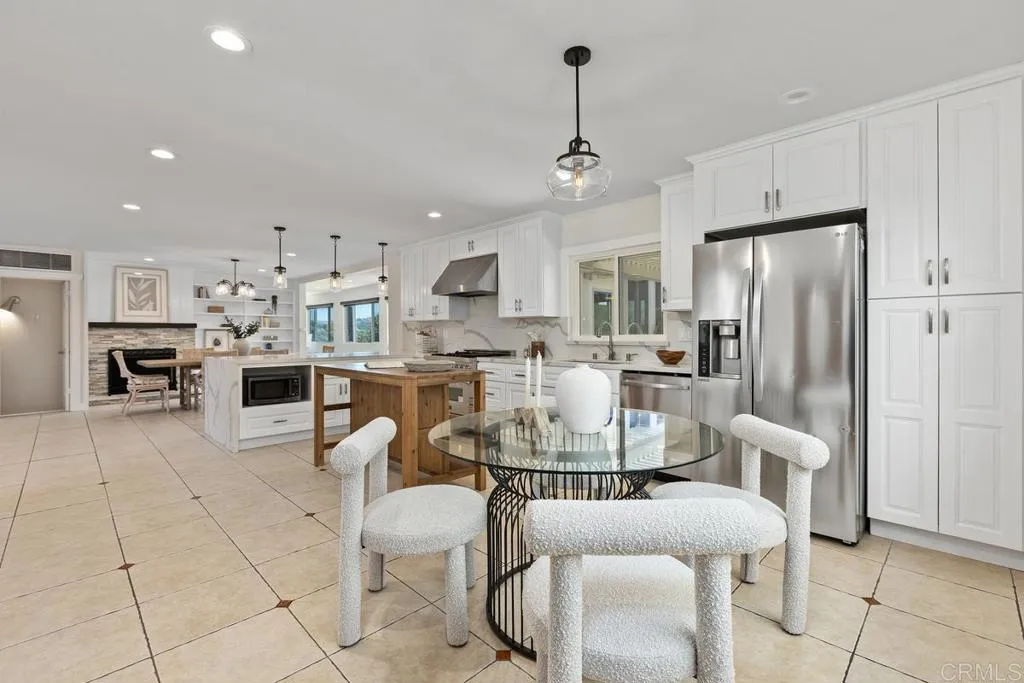 https://cdn.realtyfeed.com/cdn/127/306734510/e4a58e48b22e611ee01e2ba0afe62473.webp
