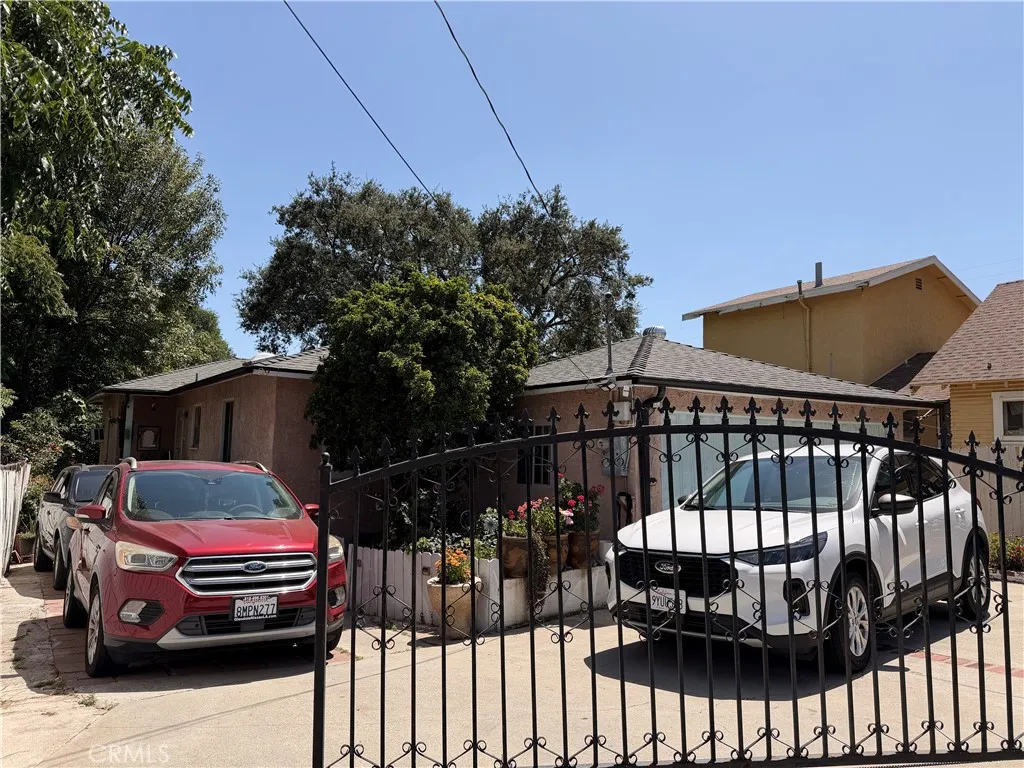 Altadena, CA 91001