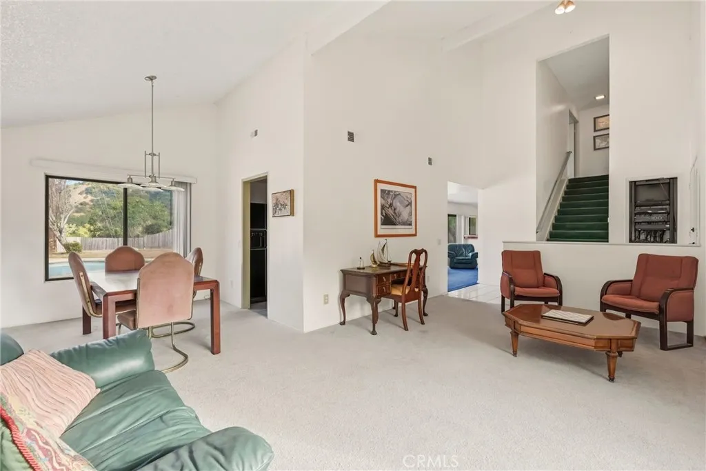 https://cdn.realtyfeed.com/cdn/127/306734530/0205a26a054e416228d395b272d8382e.webp