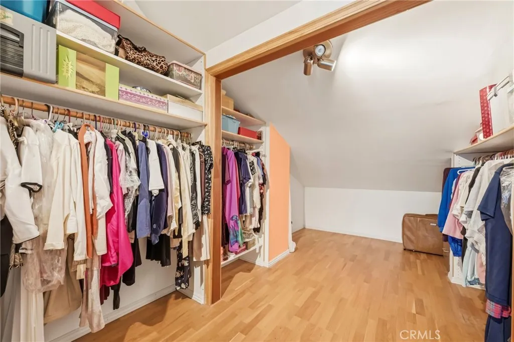 https://cdn.realtyfeed.com/cdn/127/306734530/4ff0005e2ad5c733e0335a0935e2df11.webp
