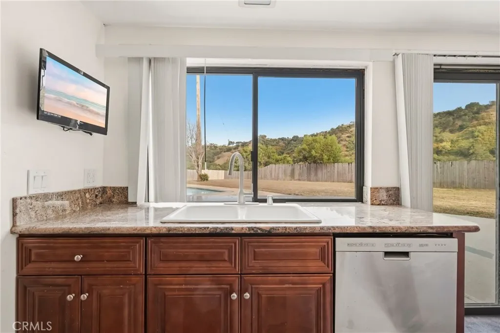 https://cdn.realtyfeed.com/cdn/127/306734530/57c7175b0f3cd99969dedd1997fbd367.webp