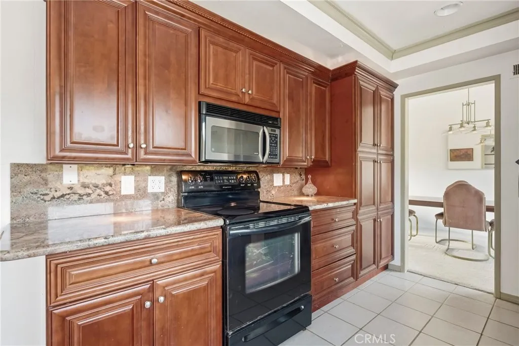 https://cdn.realtyfeed.com/cdn/127/306734530/81fe05d091546e51f8cd53346aef4d94.webp