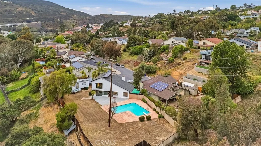 https://cdn.realtyfeed.com/cdn/127/306734530/ca1992e68f529221db730ded4a9fad15.webp