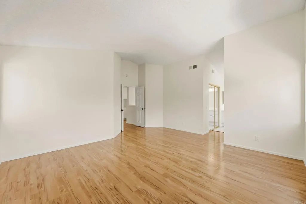 https://cdn.realtyfeed.com/cdn/127/306734575/af1398db8454100ec9885a191a4c1ac9.webp