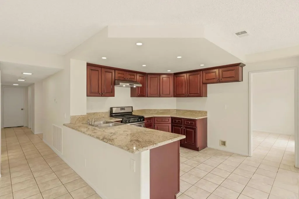 https://cdn.realtyfeed.com/cdn/127/306734575/f7c63cb02ed97eadd28c3d9fdac06125.webp