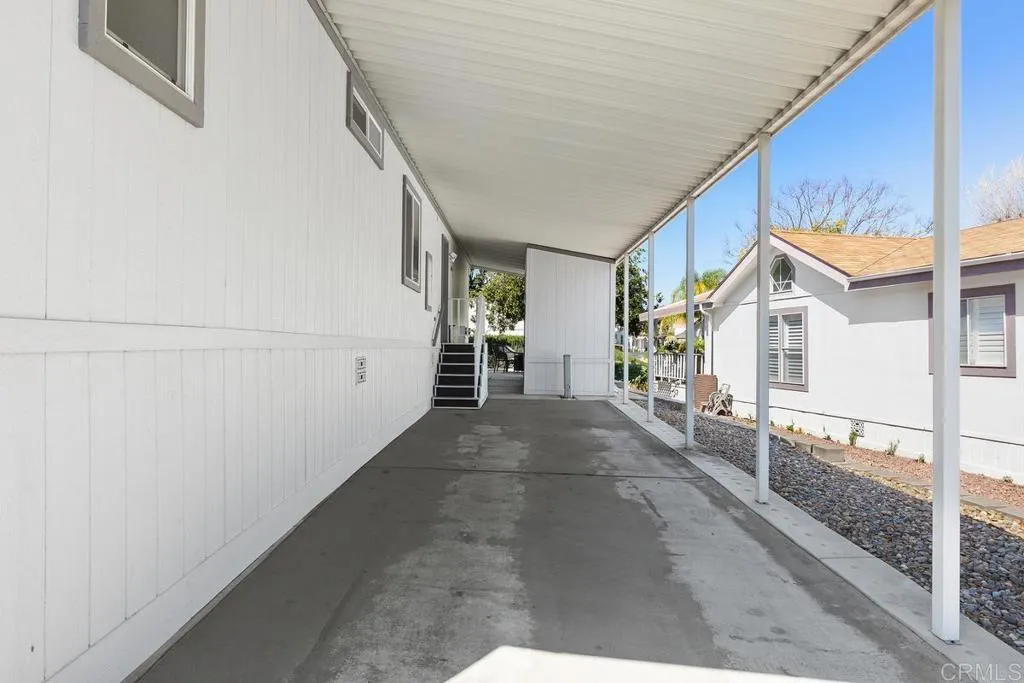 https://cdn.realtyfeed.com/cdn/127/306734633/11adba45edfe9fc8566d837f8fd486b6.webp