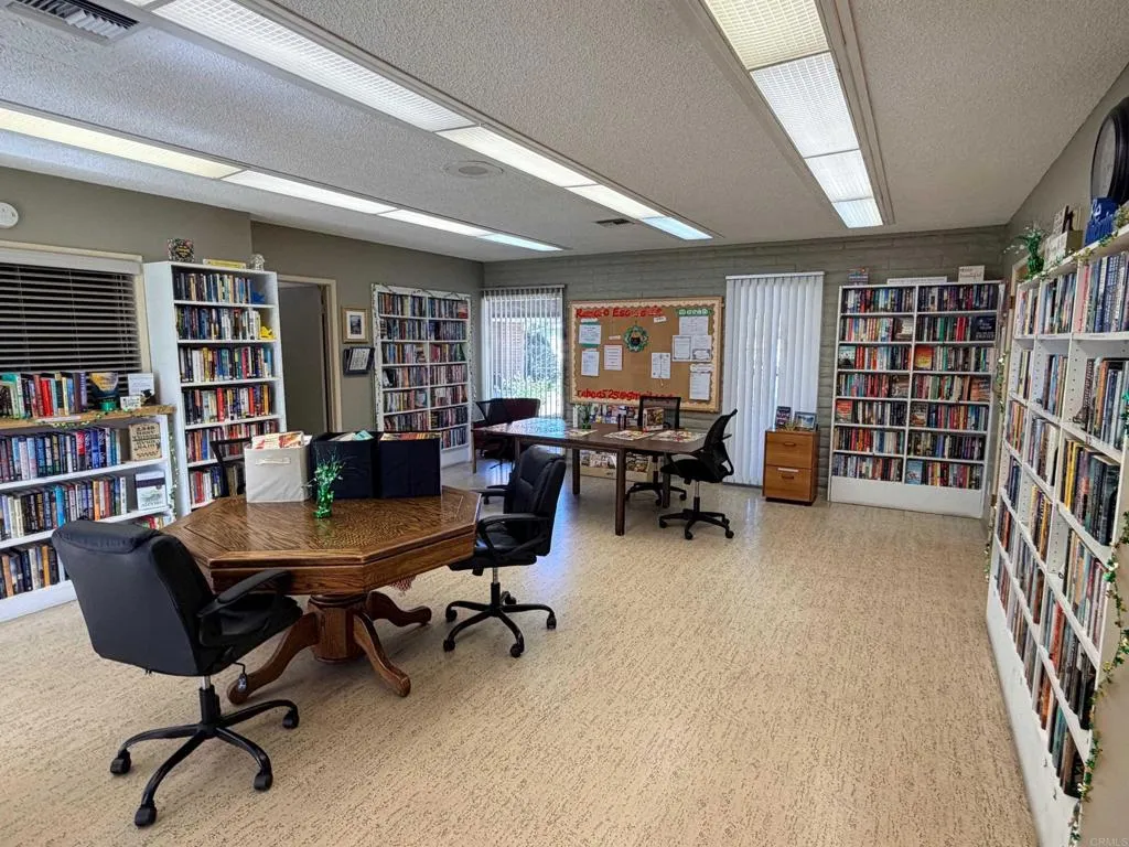 https://cdn.realtyfeed.com/cdn/127/306734633/93f5d92e64ca1423d17e1434364ac9e6.webp