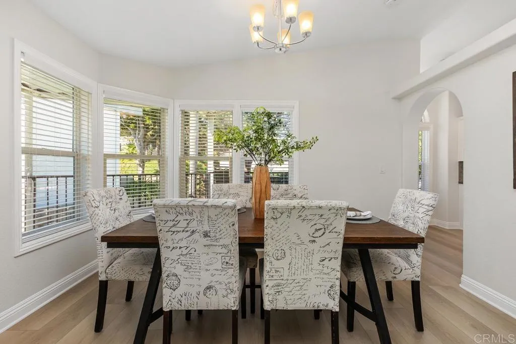 https://cdn.realtyfeed.com/cdn/127/306734633/c4a6bbc8e4b23776db9d4b77221ff7ca.webp