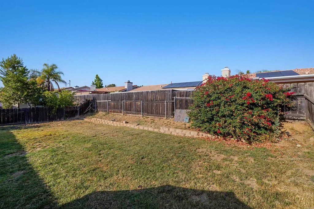 https://cdn.realtyfeed.com/cdn/127/306734649/22c3753928f036291bff885b9f2db11b.webp