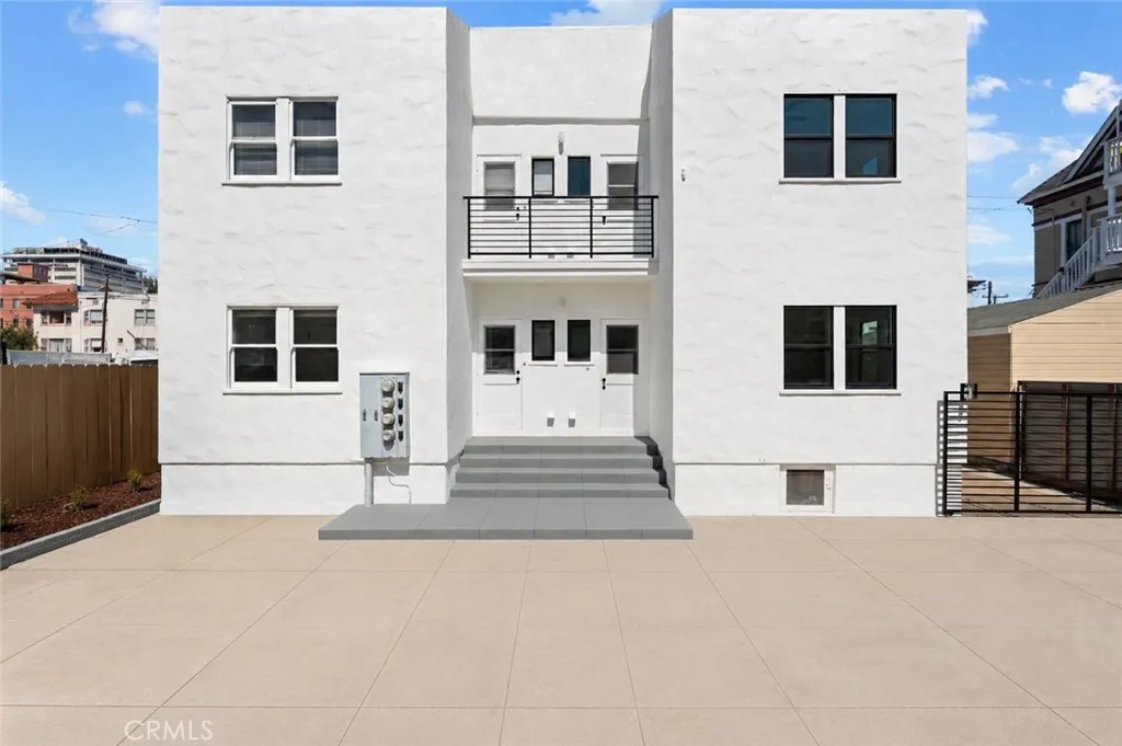 https://cdn.realtyfeed.com/cdn/127/306734723/9069a0eb40c615084a069c04994e65cf.webp