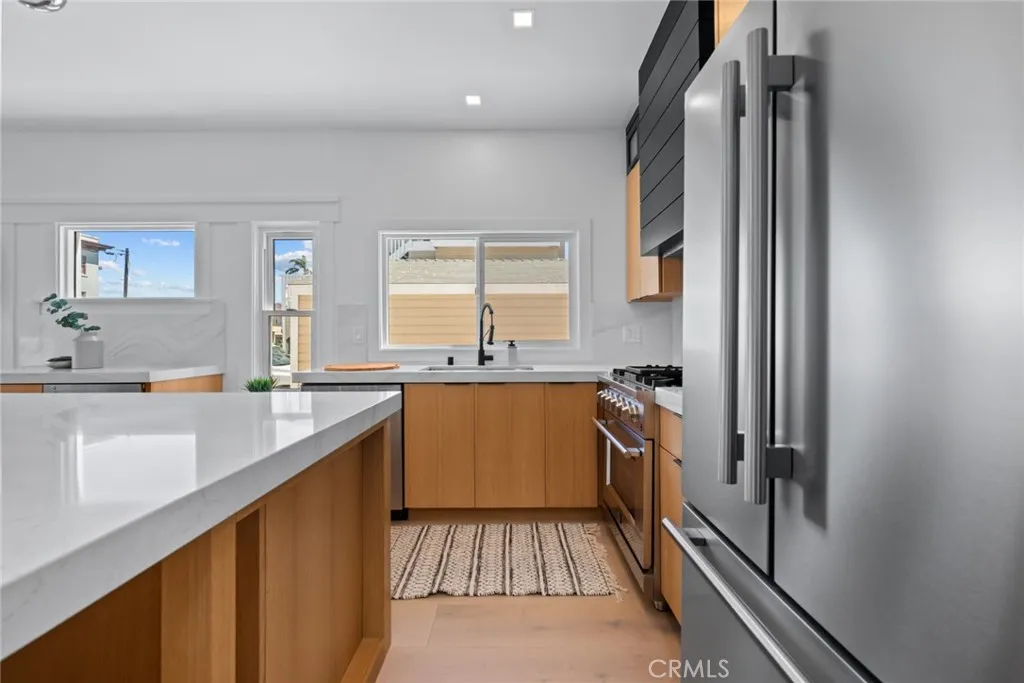 https://cdn.realtyfeed.com/cdn/127/306734723/c27e0e42042fb5204a3d739fd0f625ad.webp