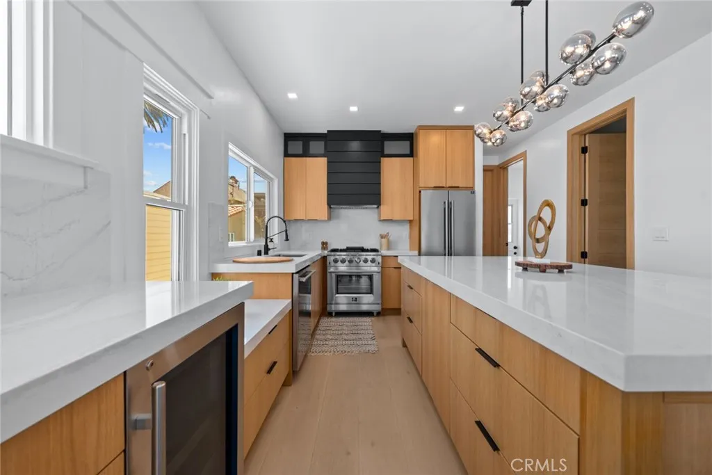 https://cdn.realtyfeed.com/cdn/127/306734723/ee798cf7a8bde241e5565e02a4760a0f.webp