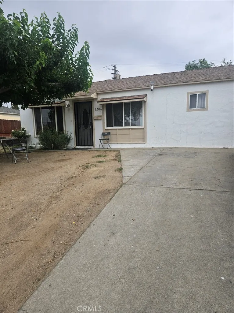 Bakersfield, CA 93305
