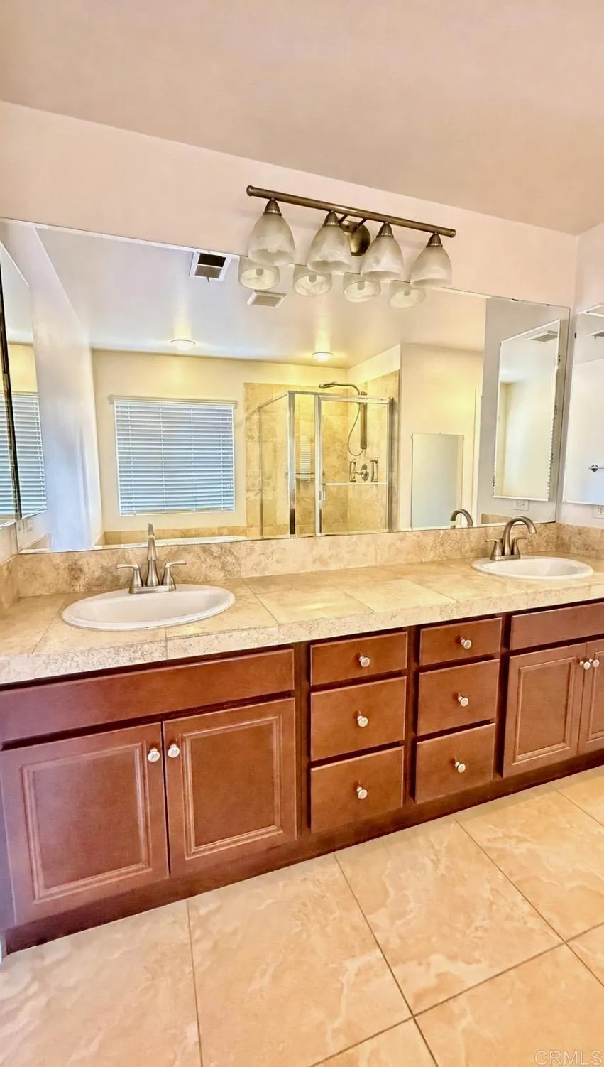 https://cdn.realtyfeed.com/cdn/127/306734748/a428b363cb2ab2792c7969389c4eaf68.webp
