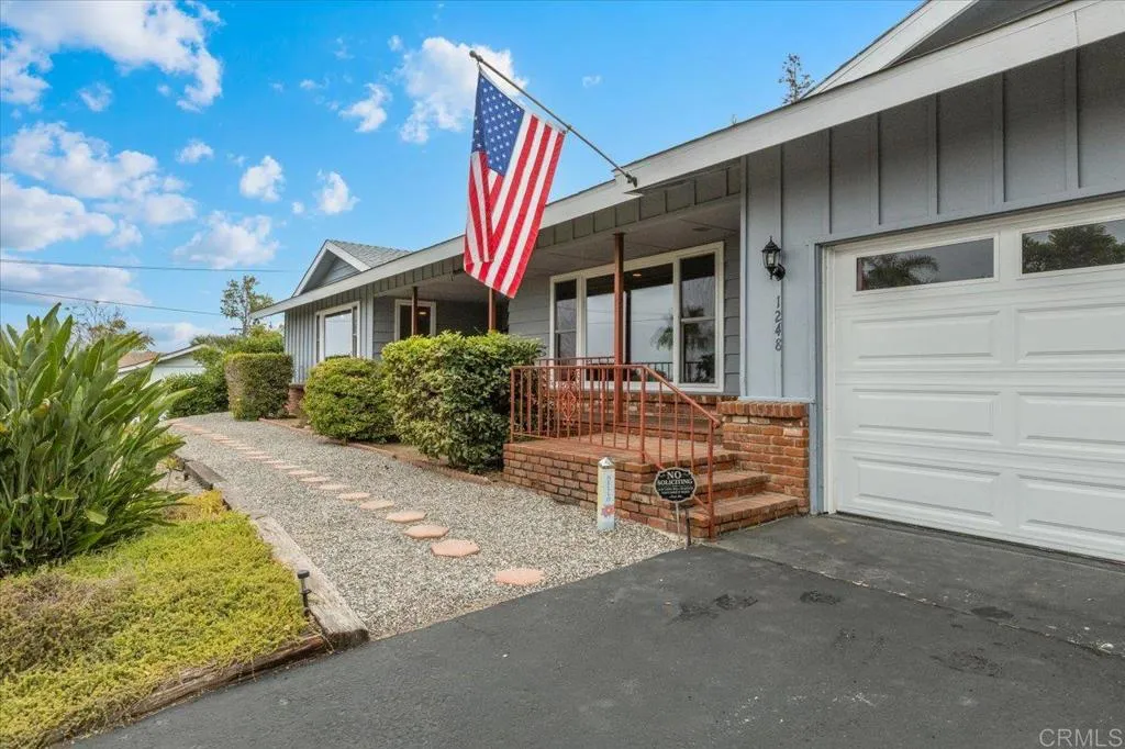 https://cdn.realtyfeed.com/cdn/127/306734750/ce36d3c7c6e6bd65baf55c63b9ff4e1a.webp